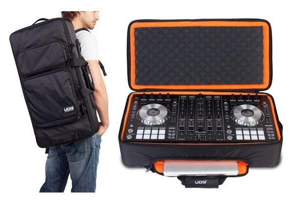 UDG U9104BL Ultimate MIDI Controller Backpack Large MK2 (Large)