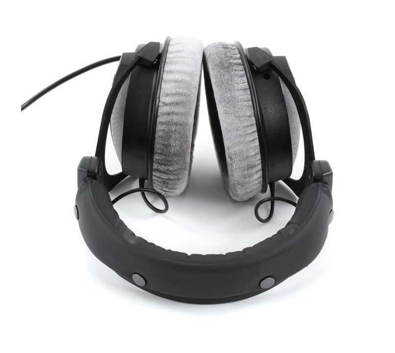 Beyerdynamic DT 770 (250 Ohms) Pro Studio Headphones