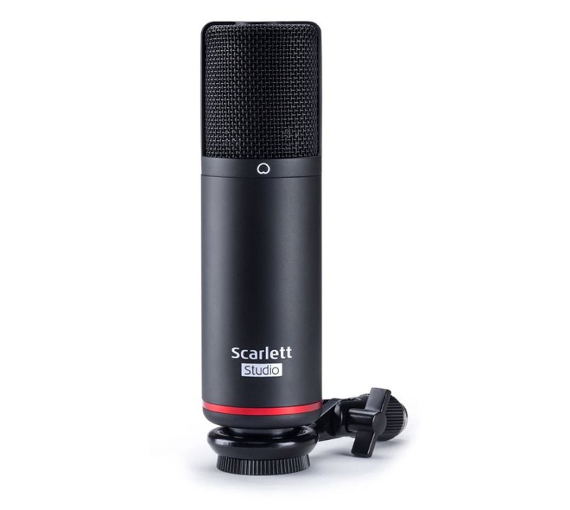 Focusrite Scarlett 2i2 Studio Bundle (3rd Gen)