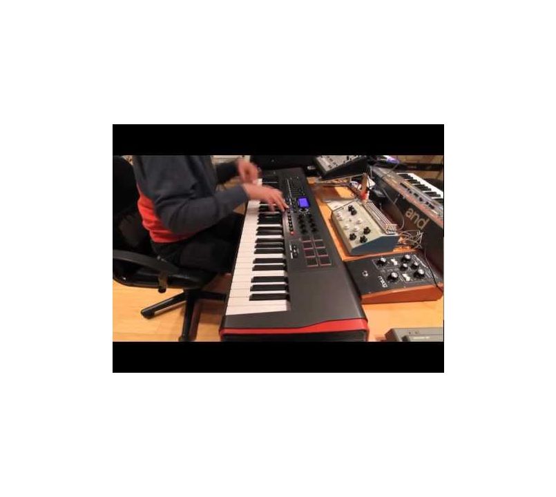 Novation Impulse 49 USB MIDI Controller Keyboard