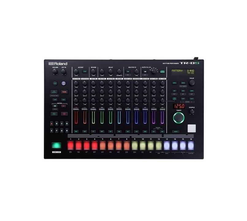 Roland TR-8S Rhythm Machine + SE-02 Analogue Synthesiser Music